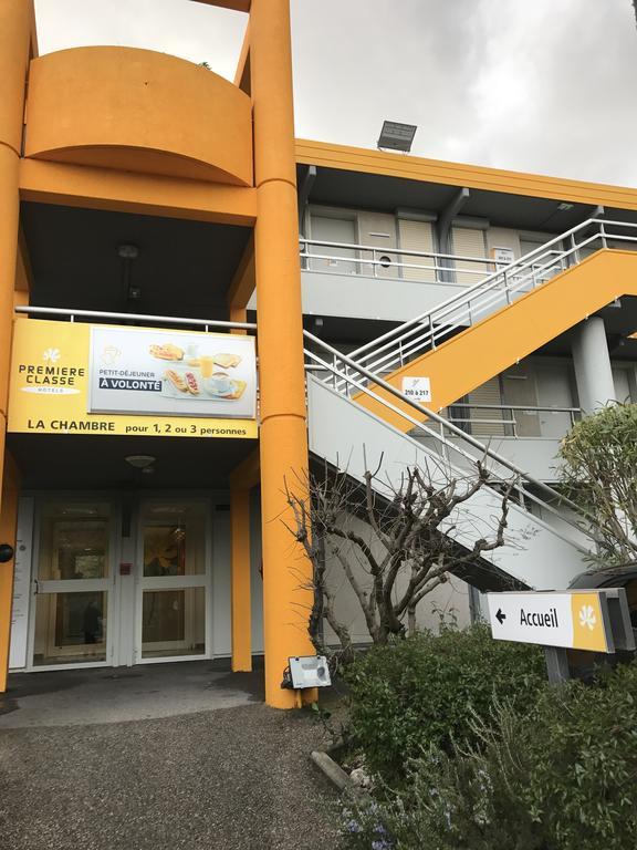 ホテル プレミア クラッセ マルセイユ ラ ヴァロンティーヌ エクステリア 写真